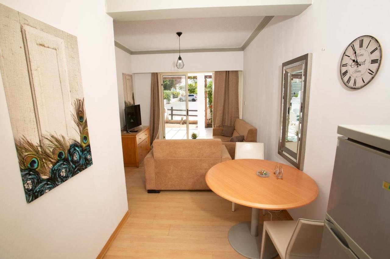 Always Welcome! Near Beach, Cml Swimming Pool Пафос Екстериор снимка